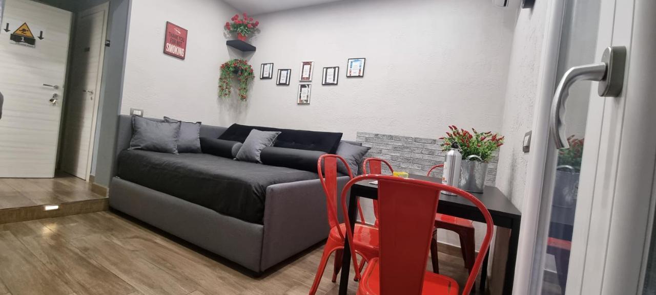 City Focus Apartments Napoli Экстерьер фото